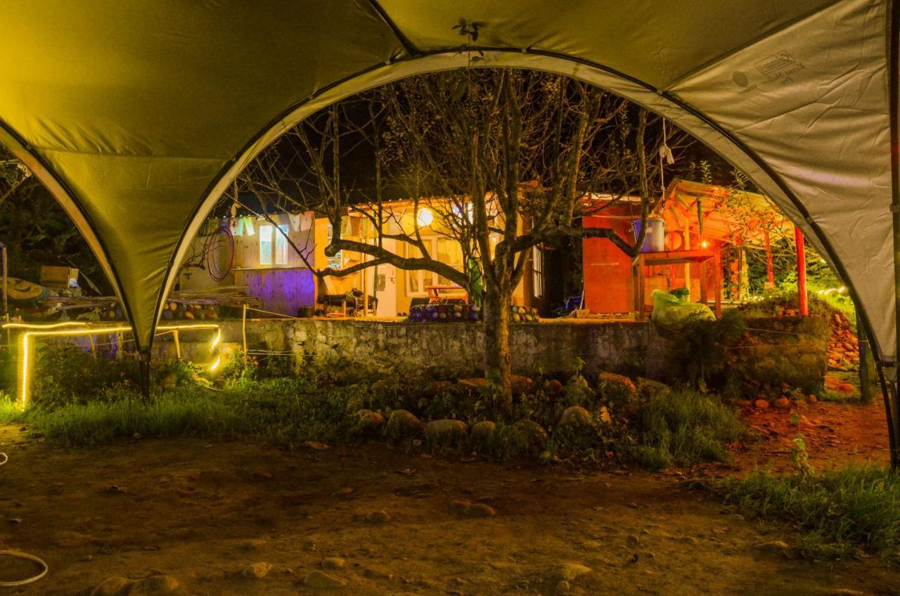Himtrek Riverside Camps & Hostel Manali Kültér fotó